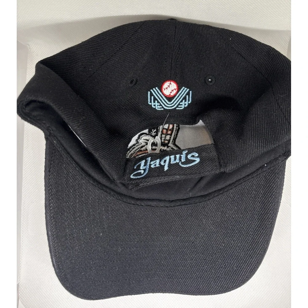 Yaquis De Obregon Adjustable Hat Black Size Youth With Autograph